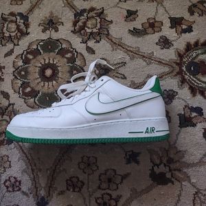 Nike air force white and green